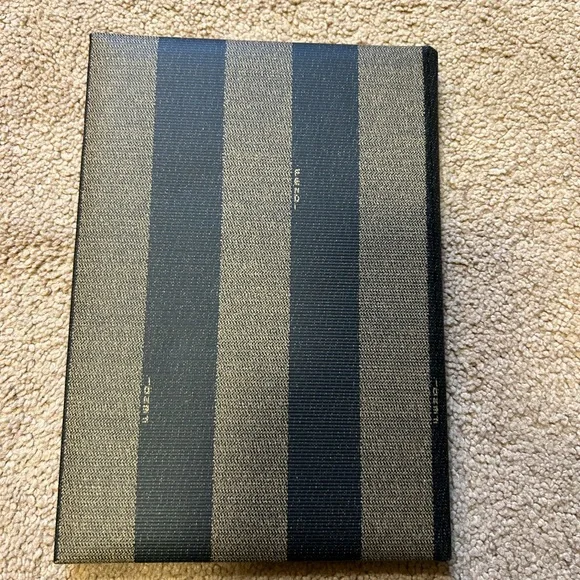 VINTAGE FENDI PHONE/ADDRESS BOOK - Picture 3 of 6